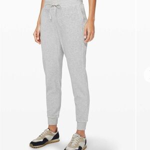 Lululemon Warm Down Jogger Velour Size 4 Women's